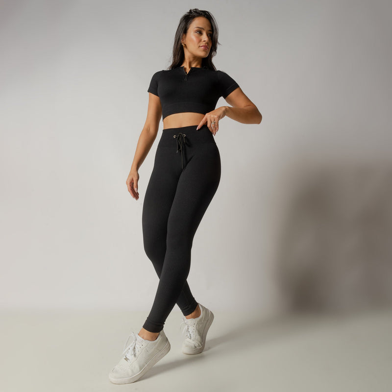 Conjunto Fitness Cropped Seamless Preto Canelado CO420